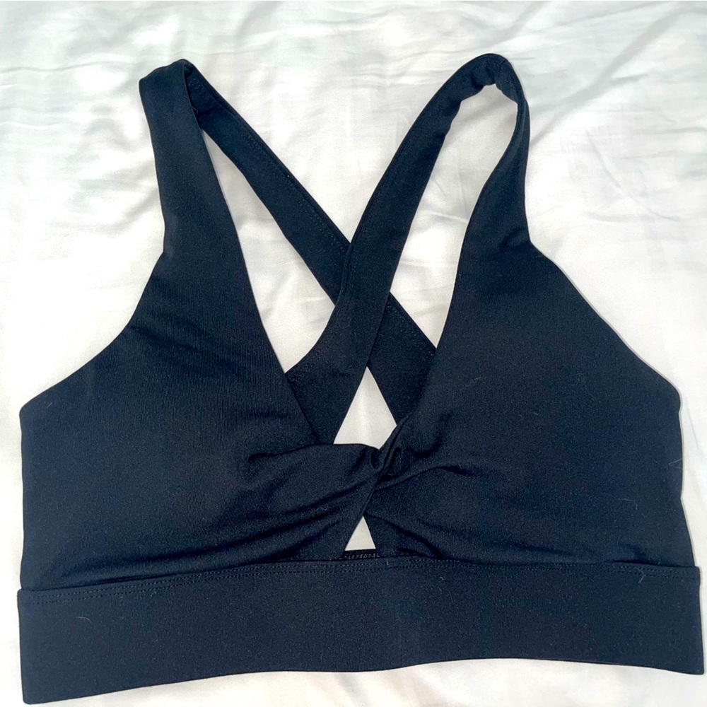 Fabletics sports bra
